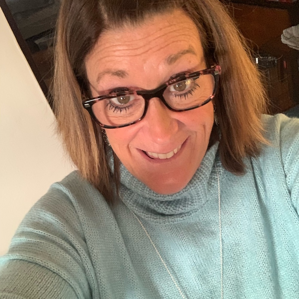 Meet your Posher, Julie